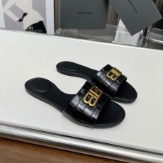 Balenciaga Slippers